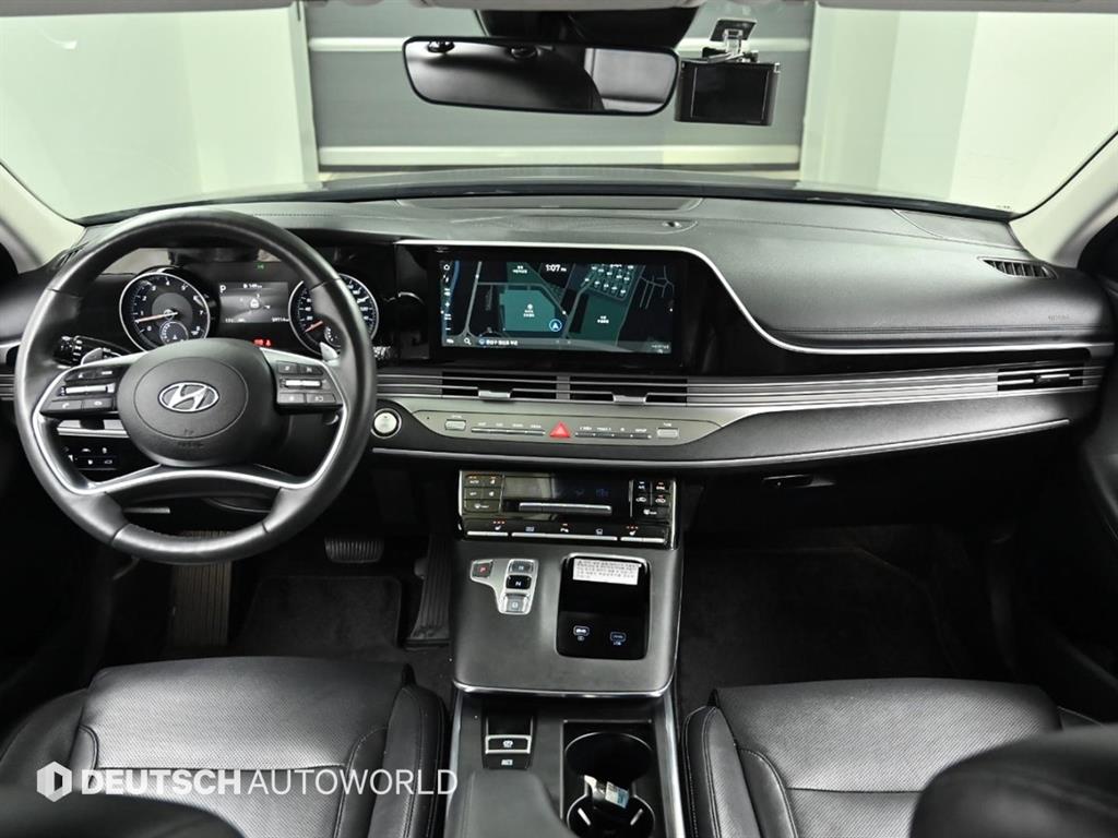 HYUNDAI Grandeur - Vista 7