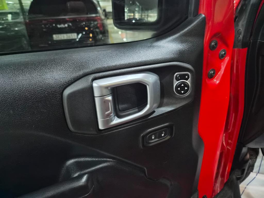 Jeep Wrangler 2020 Rojo - Importación desde Corea - HF Imports Iquique - Foto 18