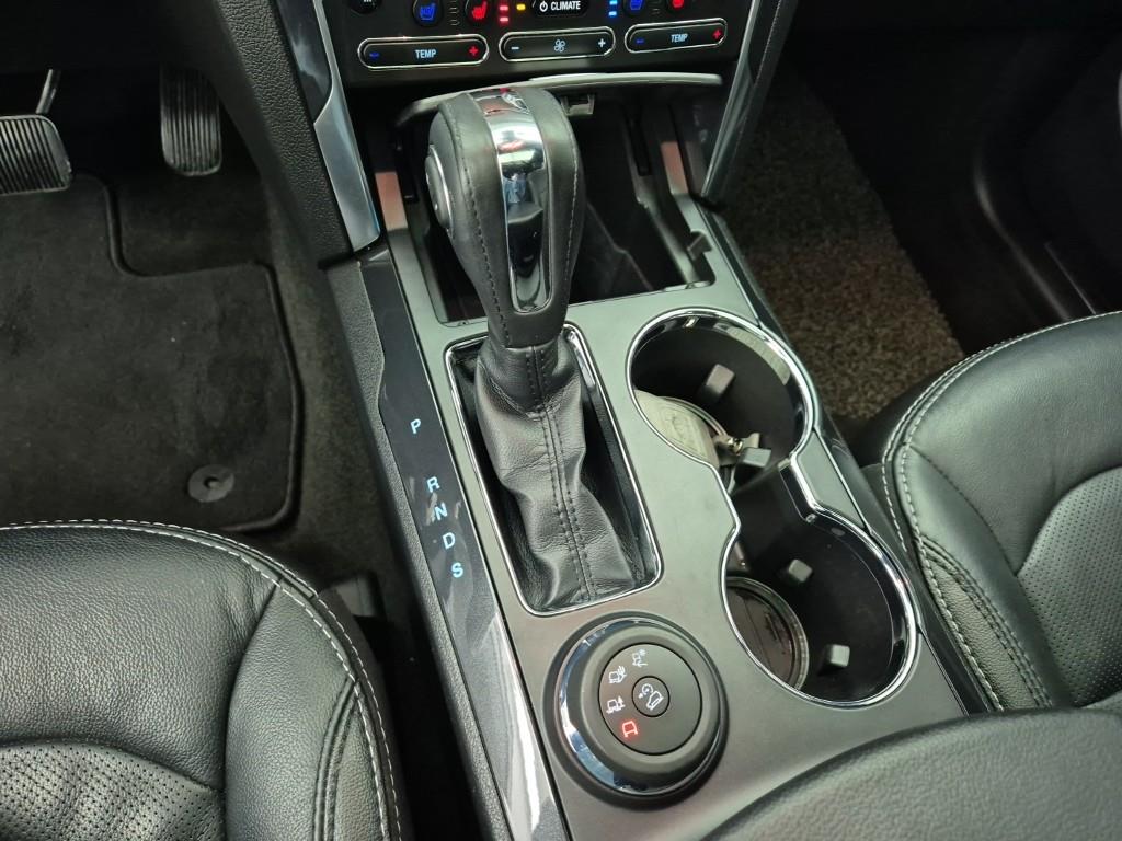 Ford Explorer - Vista 8