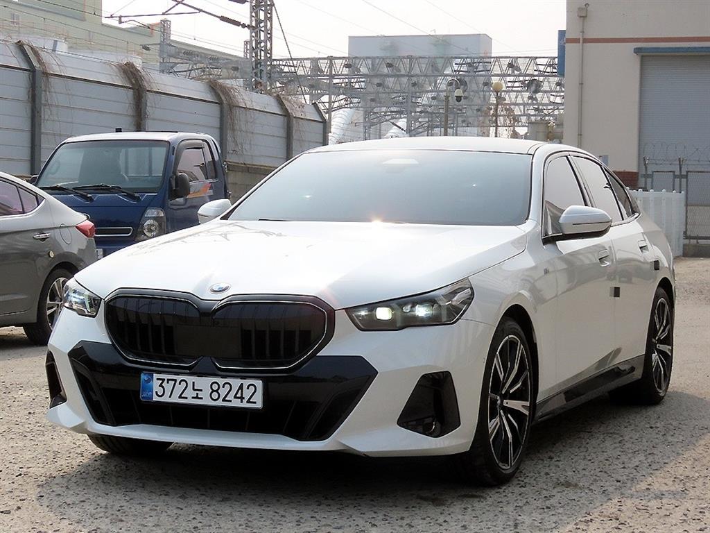 BMW 5 Series - Vista 2