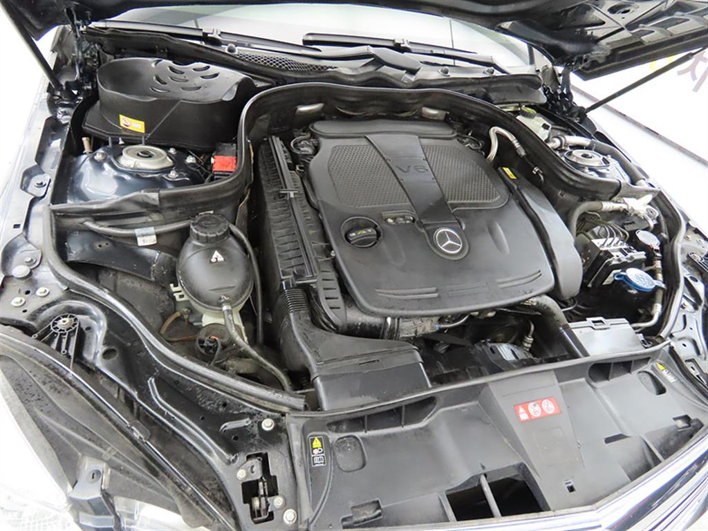 Mercedes Benz E class 2013 Gris - Importación desde Corea - HF Imports Iquique - Foto 19