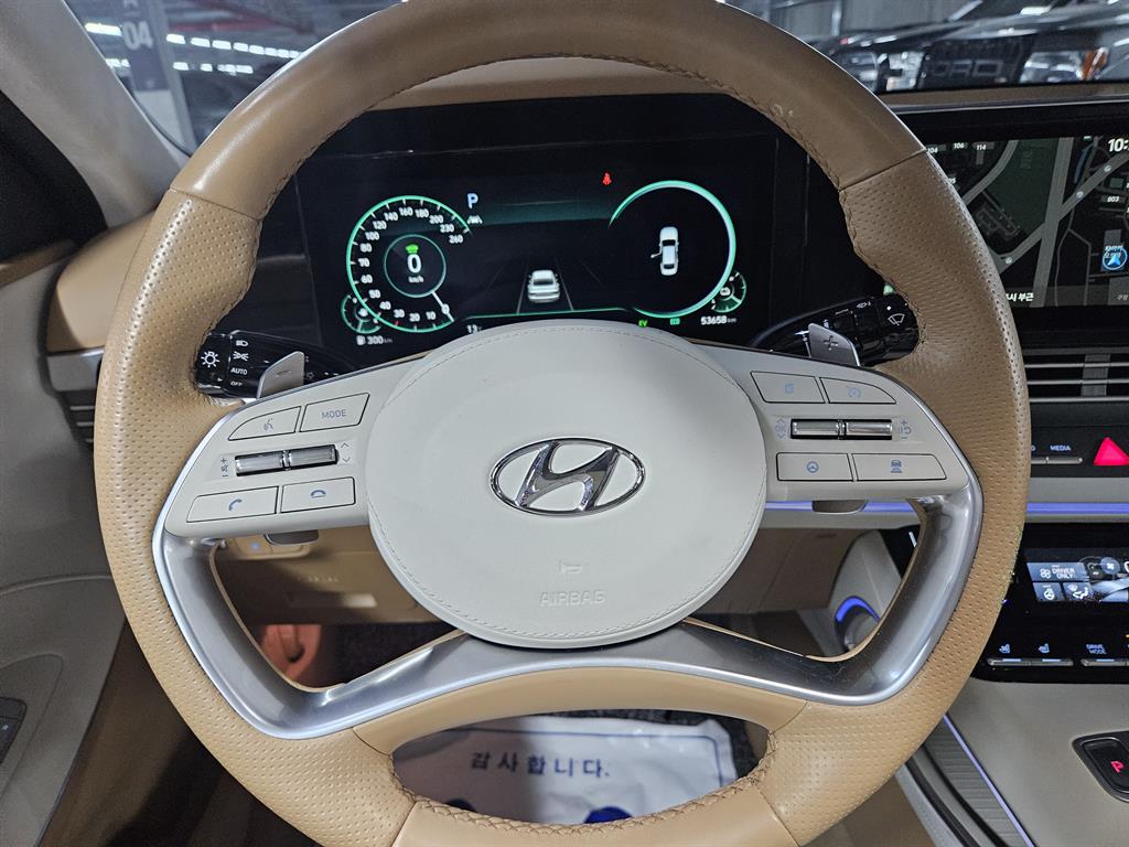 HYUNDAI Grandeur - Vista 7