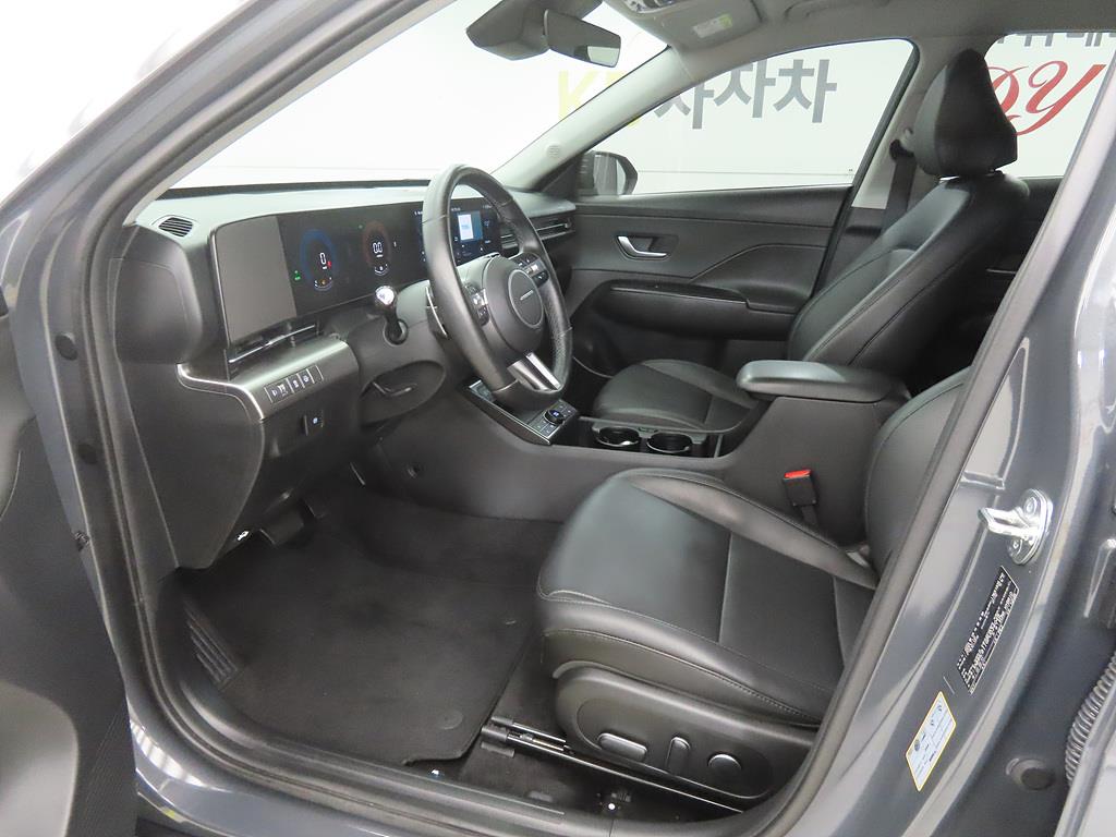 HYUNDAI Kona - Vista 5
