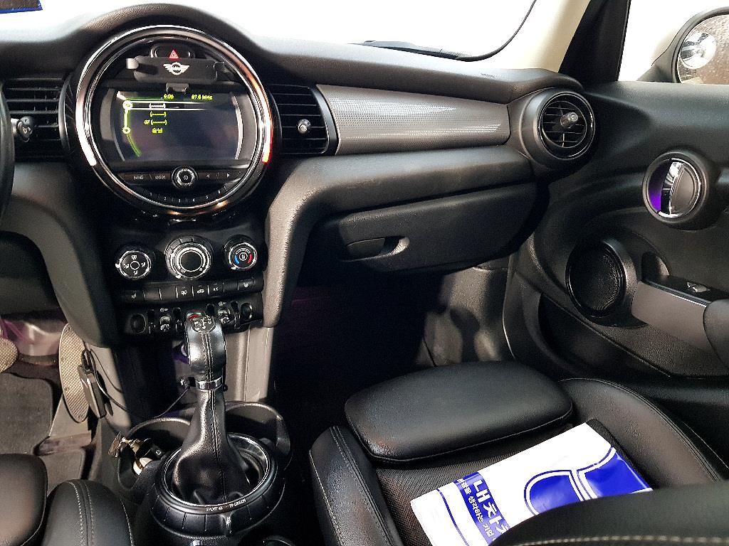 Mini Cooper - Vista 10