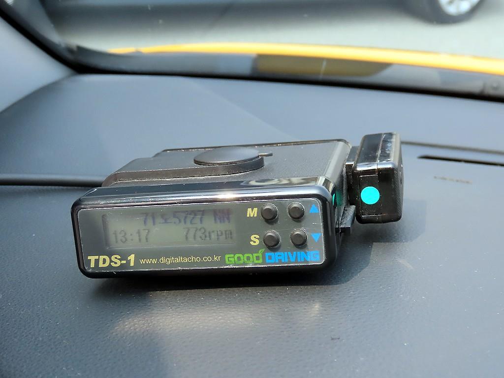 HYUNDAI Starex 2019 Amarillo - Importación desde Corea - HF Imports Iquique - Foto 15