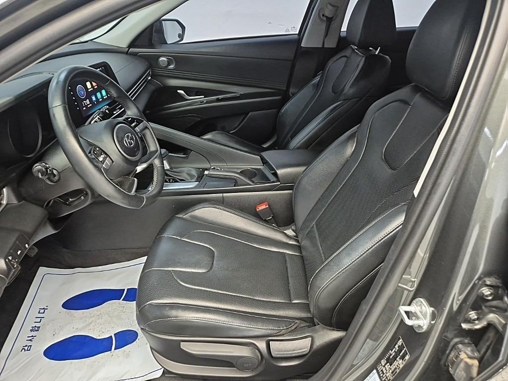 HYUNDAI Avante - Vista 11