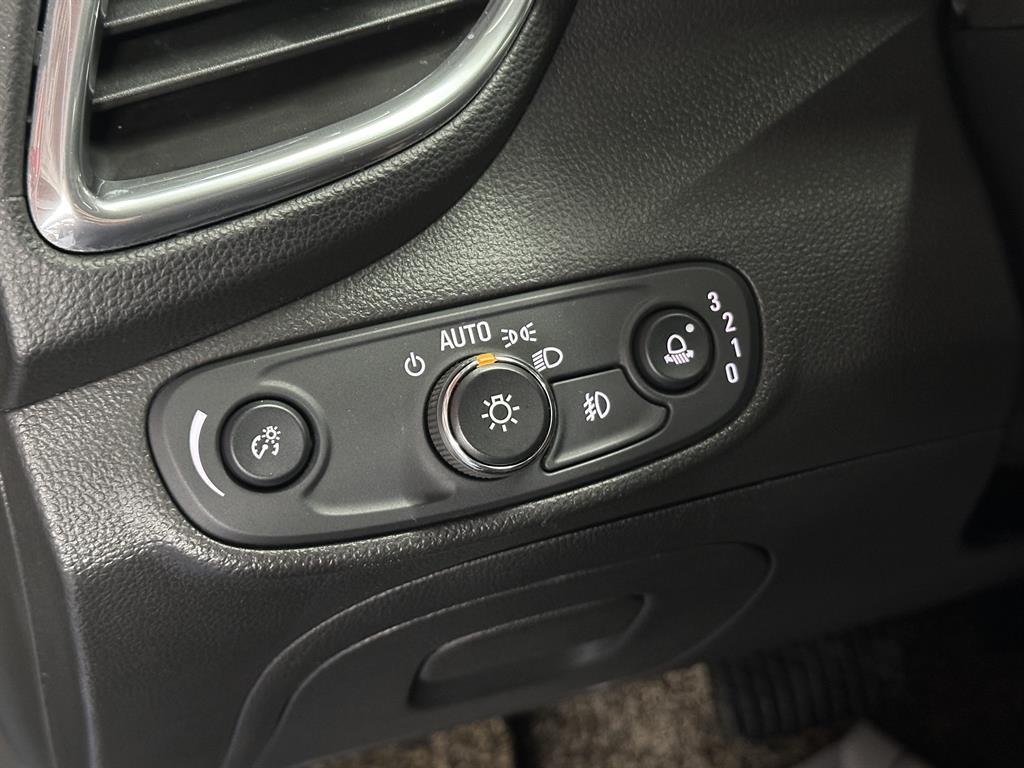 Chevrolet Trax 2017 Negro - Importación desde Corea - HF Imports Iquique - Foto 15