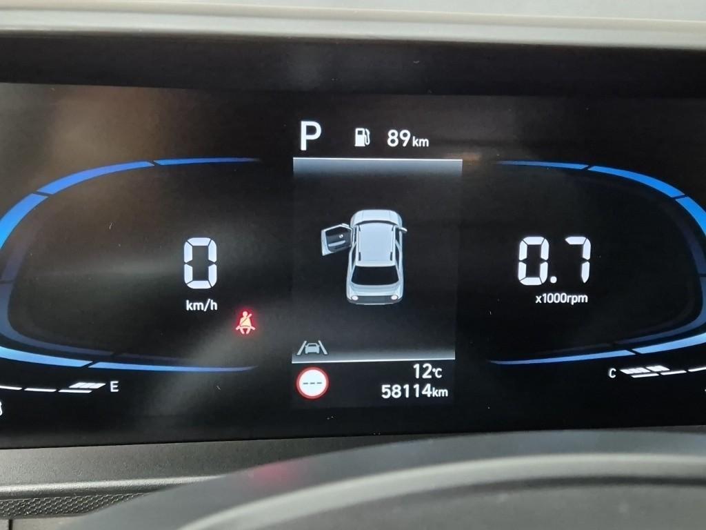 HYUNDAI Casper - Vista 6