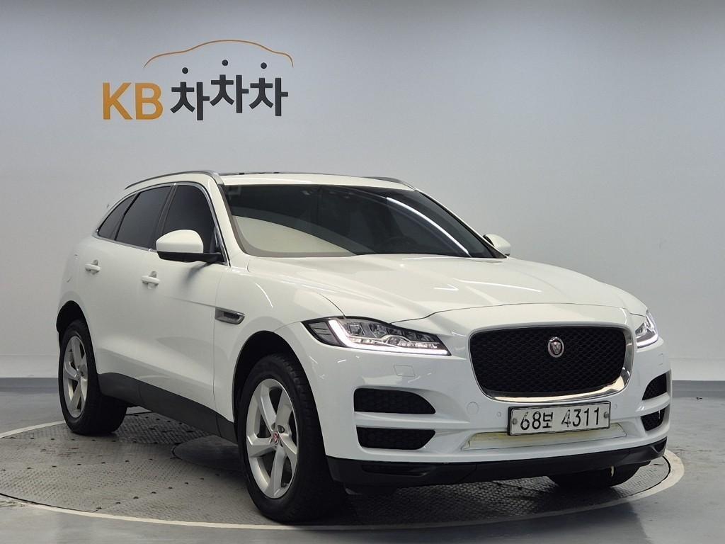 Jaguar F-PACE - Vista 4