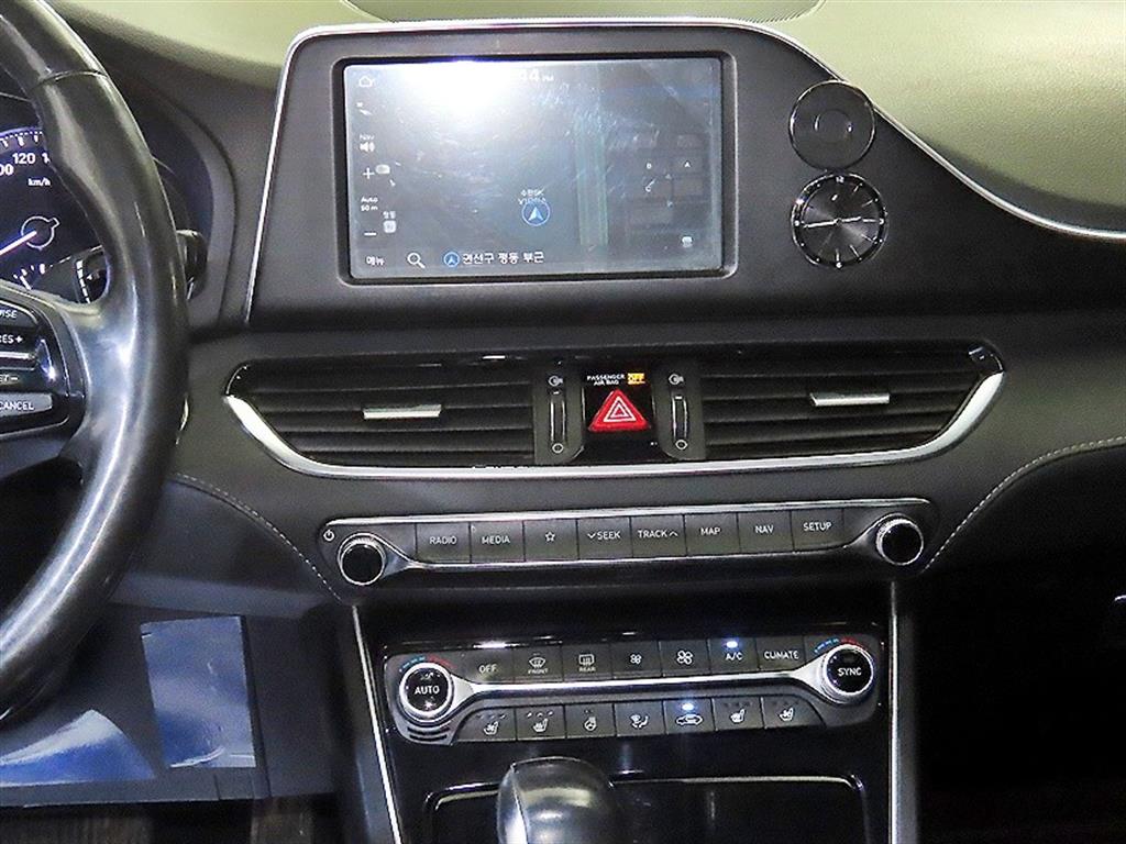 HYUNDAI Grandeur - Vista 11