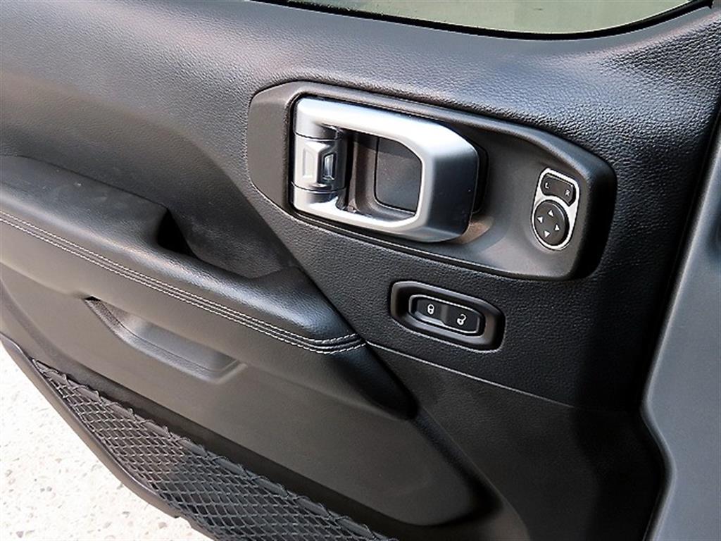 Jeep Wrangler - Vista 11