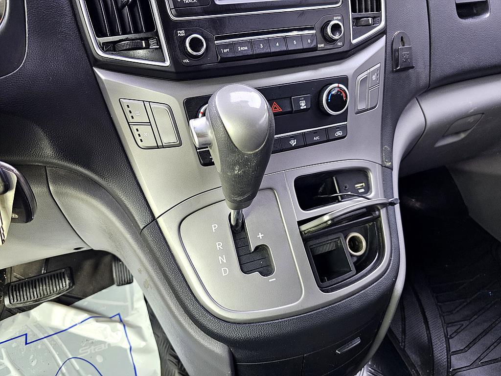 HYUNDAI Starex 2016 Plateado - Importación desde Corea - HF Imports Iquique - Foto 13