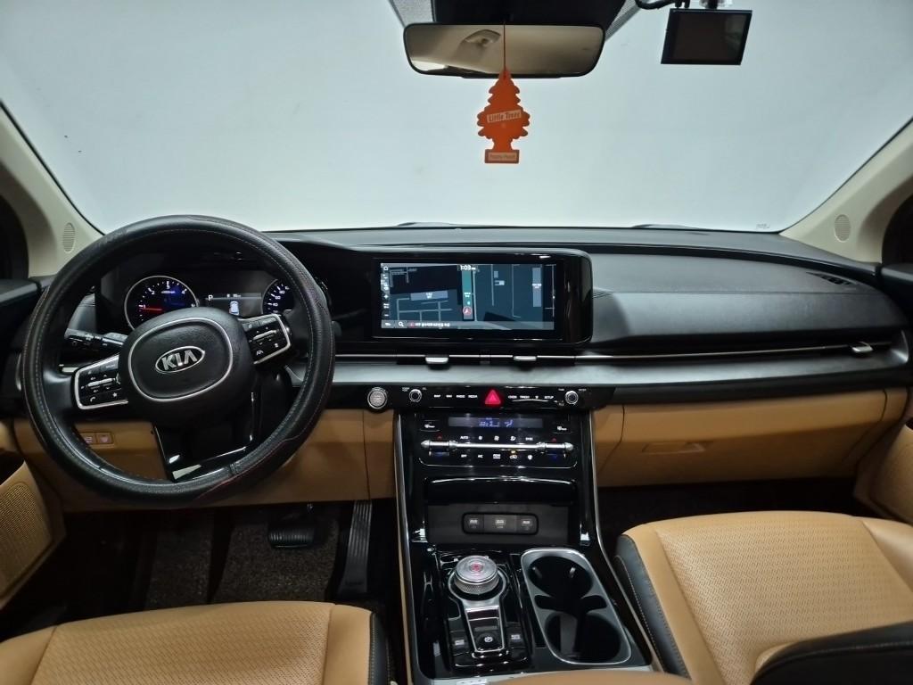 KIA Carnival - Vista 7