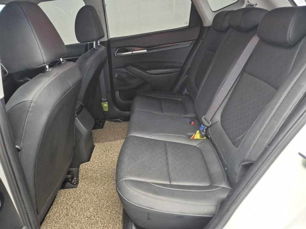 KIA Seltos - Vista 11