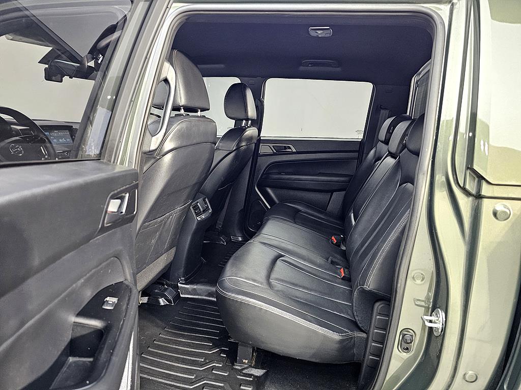 Ssangyong Rexton - Vista 9