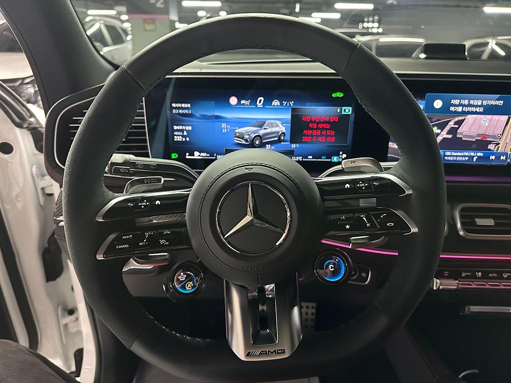 Mercedes Benz GLE Class - Vista 7