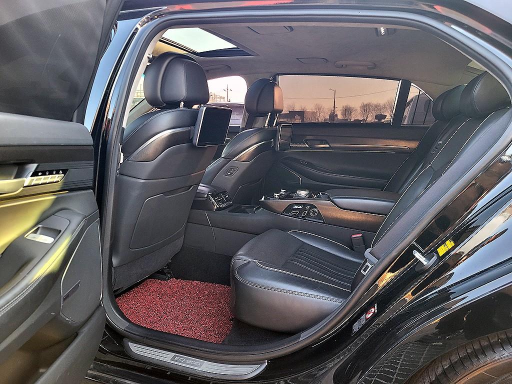 Genesis EQ900 - Vista 7