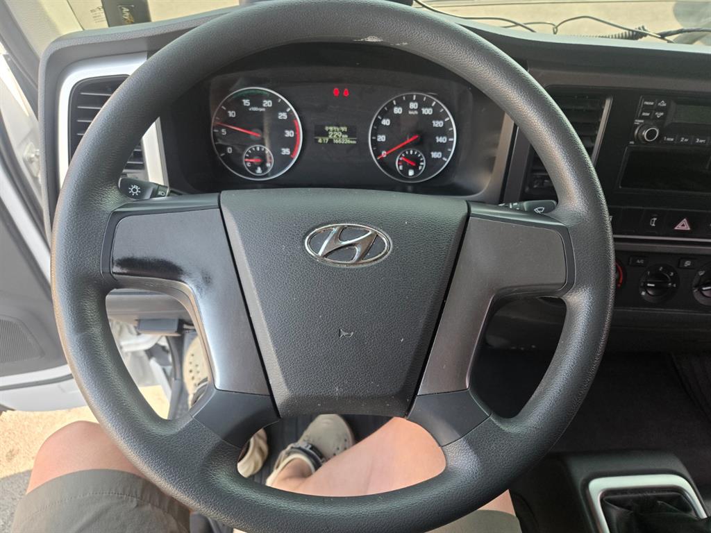 medium and large cargo truck 2017 Blanco - Importación desde Corea - HF Imports Iquique - Foto 17