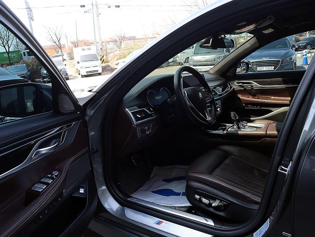 BMW 7 Series - Vista 11