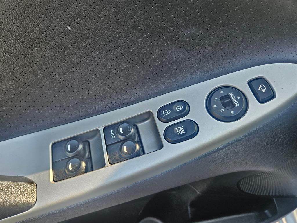 HYUNDAI Accent - Vista 9