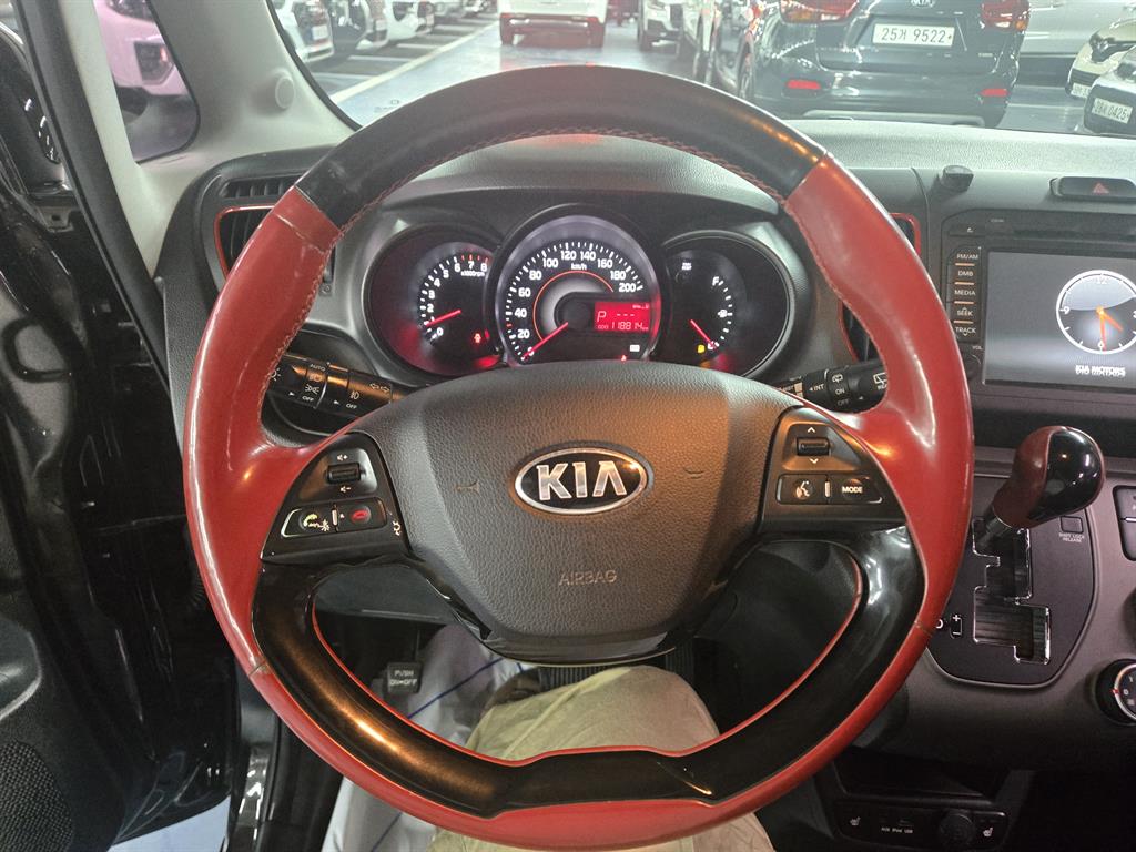 KIA Ray - Vista 10
