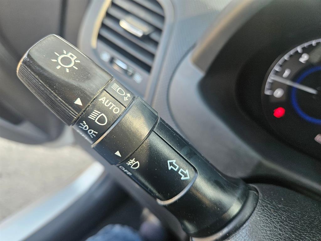 HYUNDAI Accent 2014 Plateado - Importación desde Corea - HF Imports Iquique - Foto 15