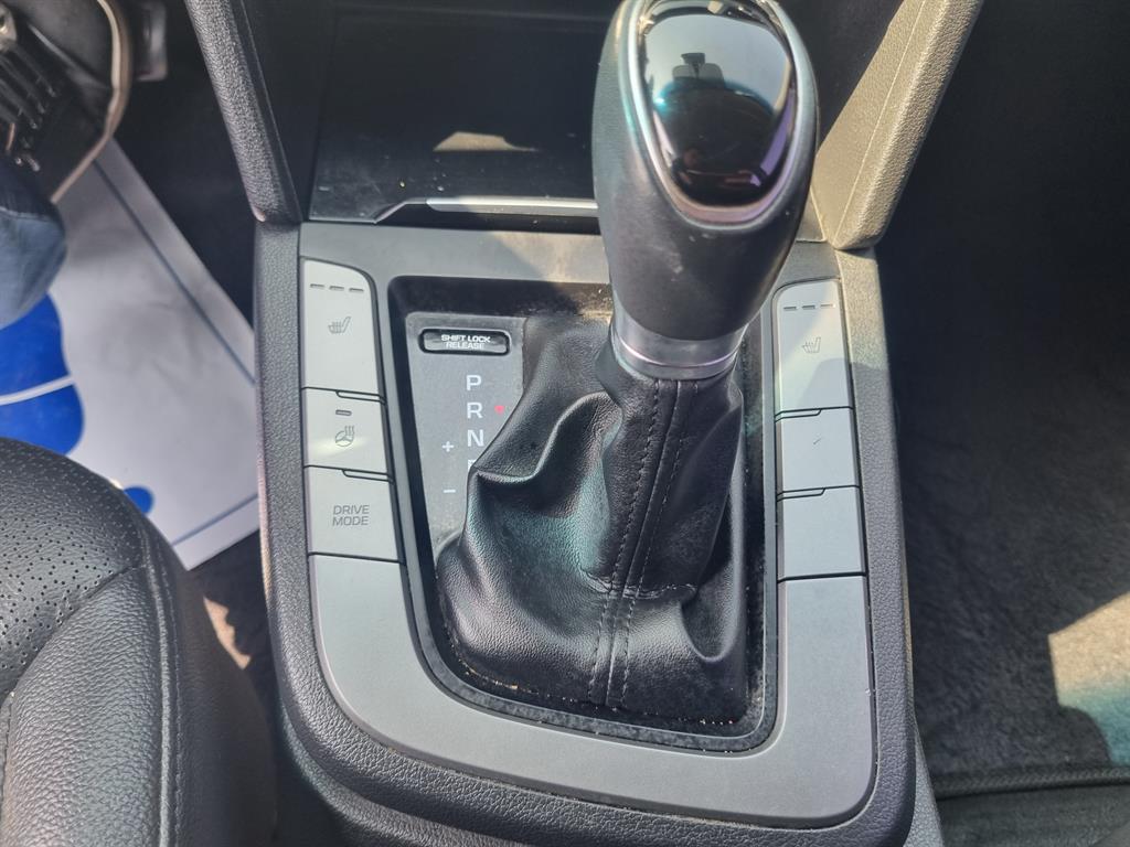 HYUNDAI Avante 2017 Gris - Importación desde Corea - HF Imports Iquique - Foto 15