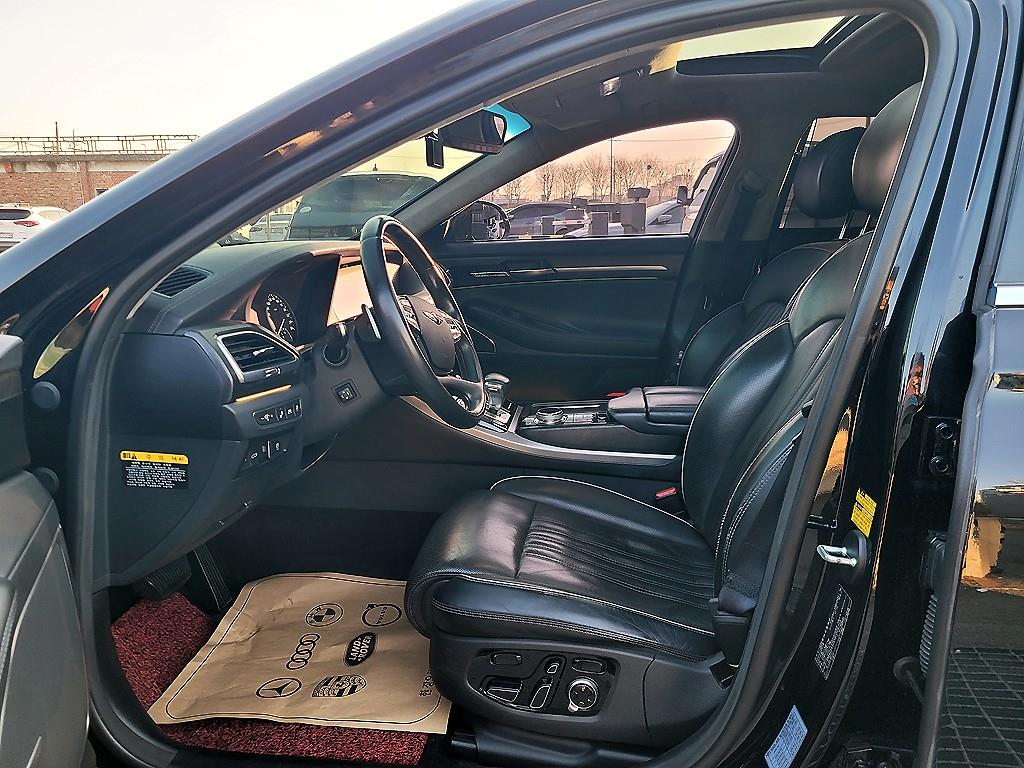 Genesis EQ900 - Vista 6