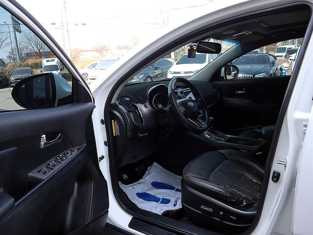 KIA Sportage - Vista 11