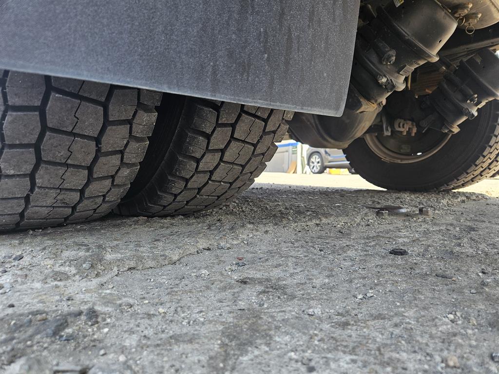 medium and large cargo truck 2024 Blanco - Importación desde Corea - HF Imports Iquique - Foto 14