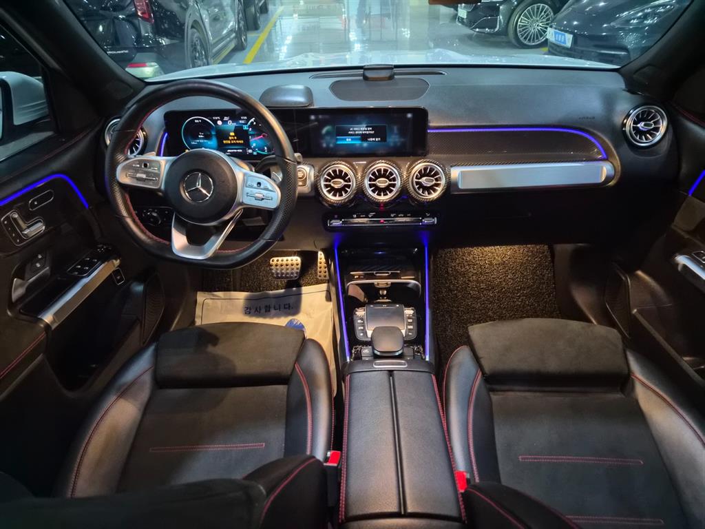 Mercedes Benz GLB Class - Vista 9