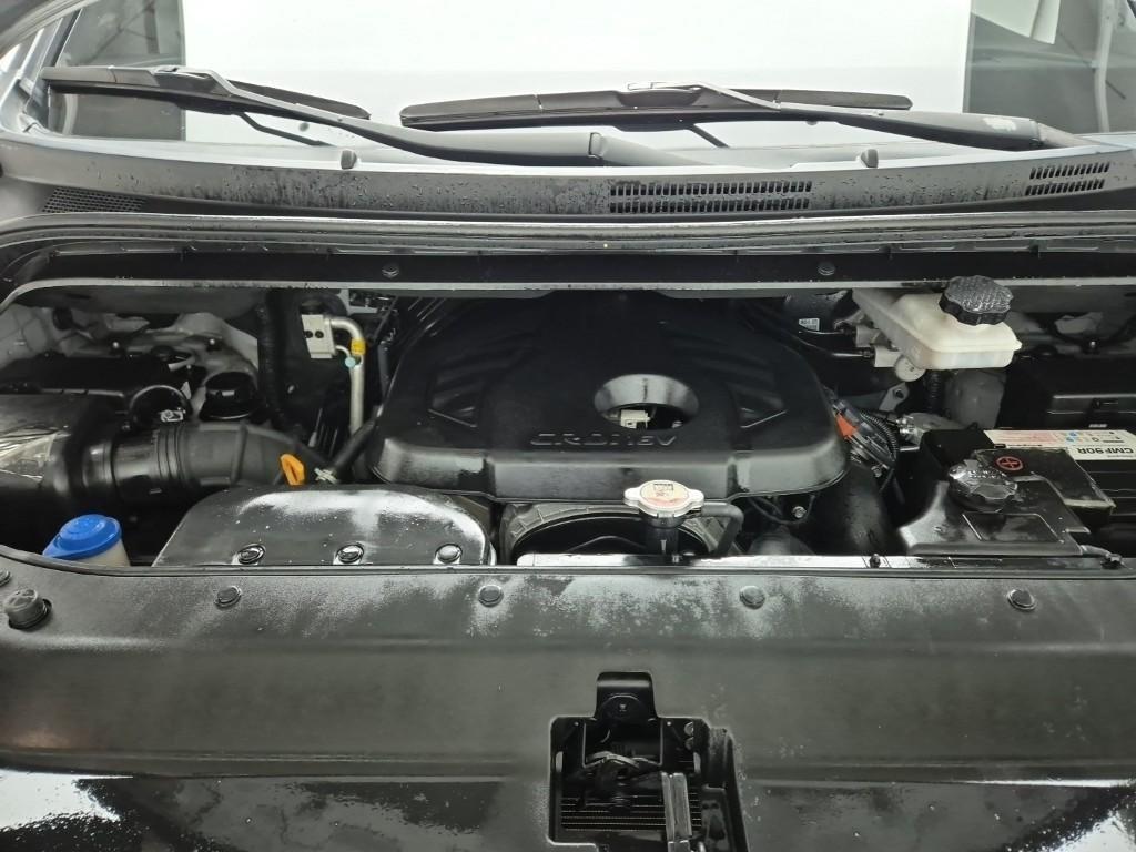 HYUNDAI Starex - Vista 5