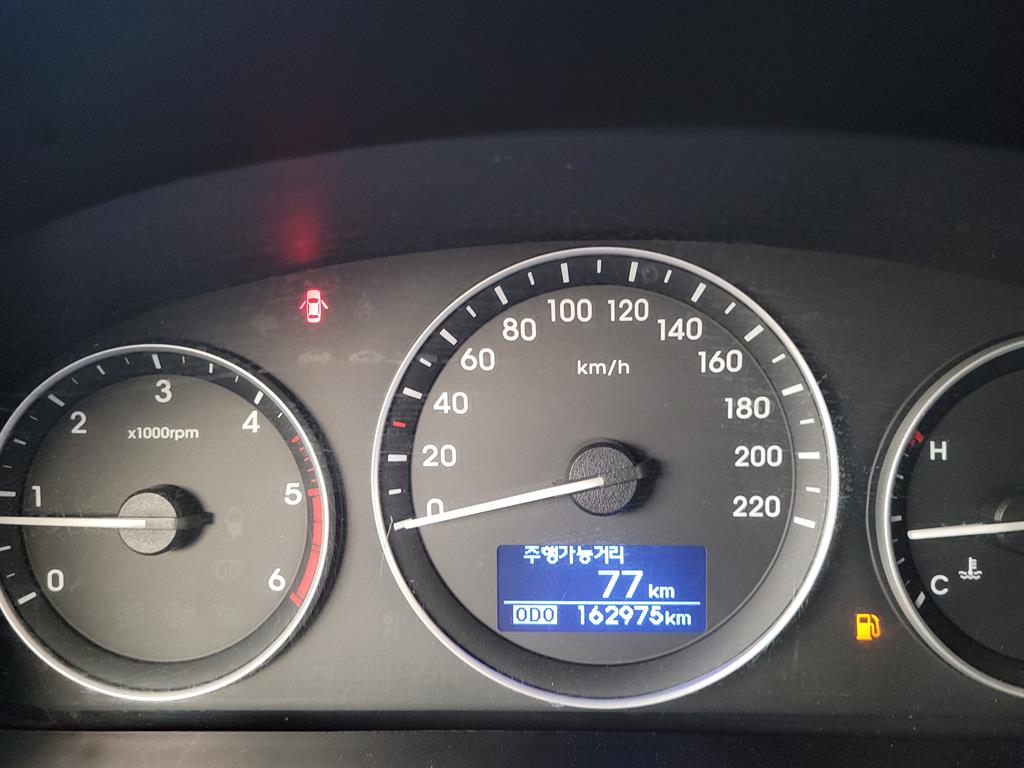 HYUNDAI Starex 2017 Plateado - Importación desde Corea - HF Imports Iquique - Foto 16