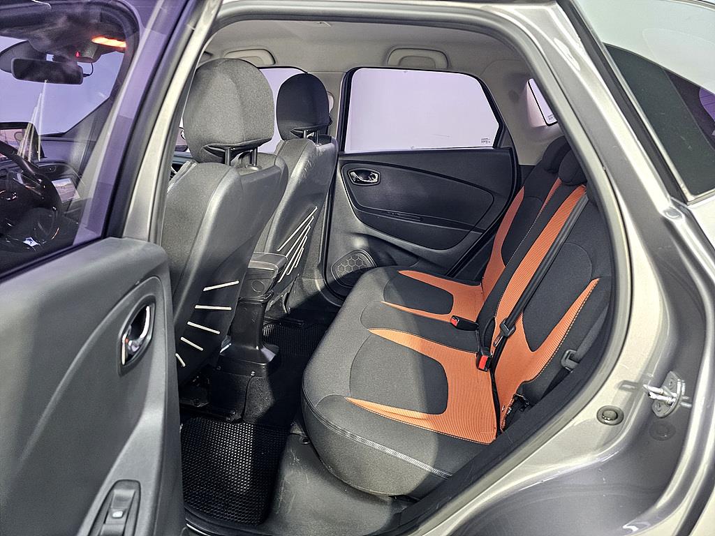 SAMSUNG QM3 - Vista 9