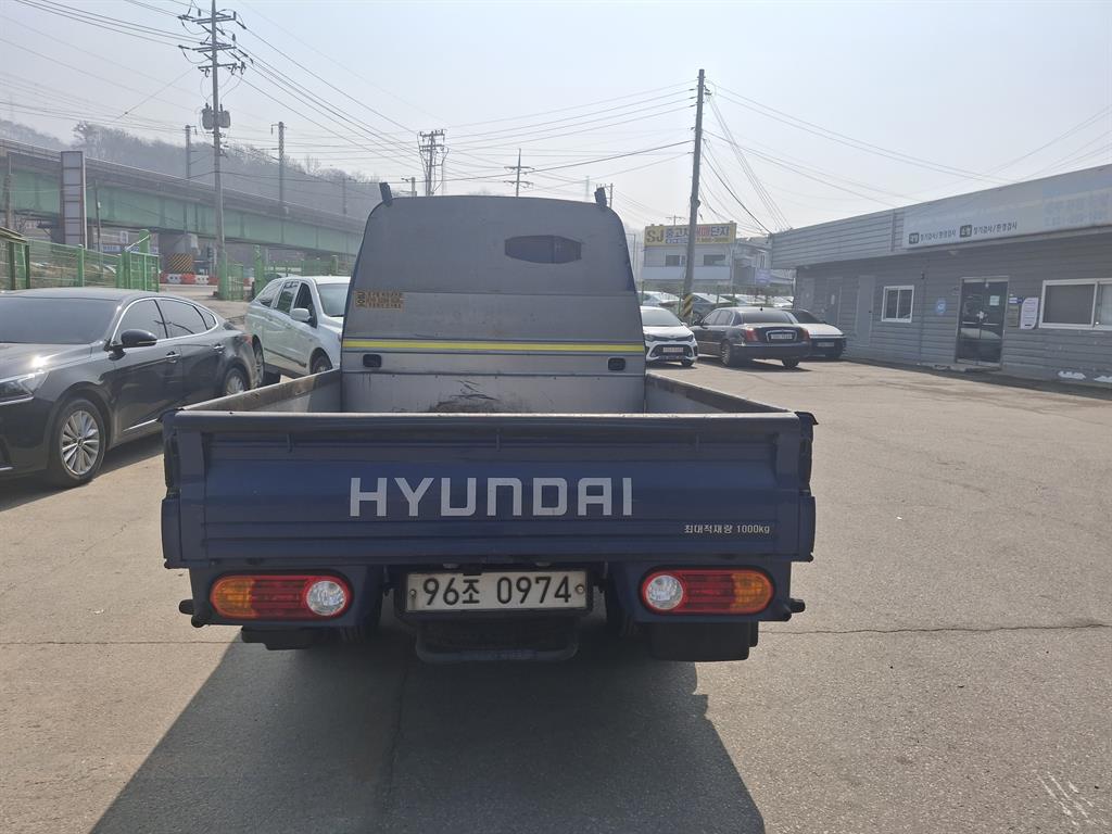 Small Truck Cargo (small) - Vista 4