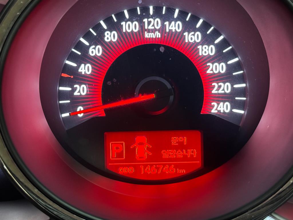 KIA Sorento - Vista 8