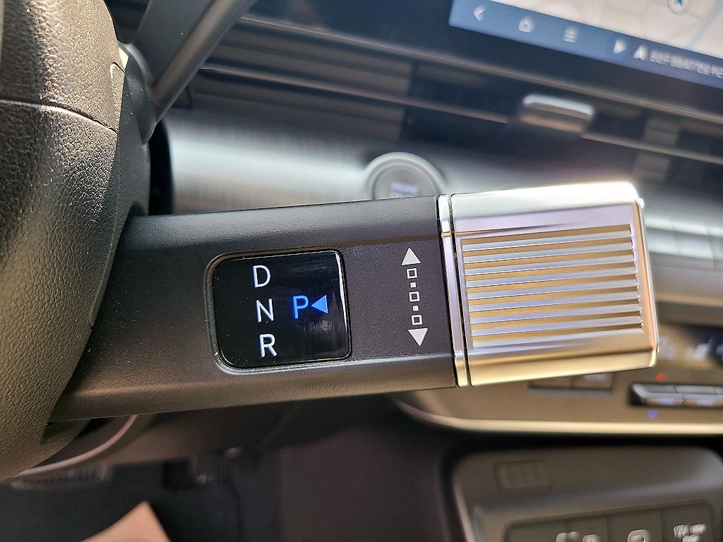 HYUNDAI Kona - Vista 11