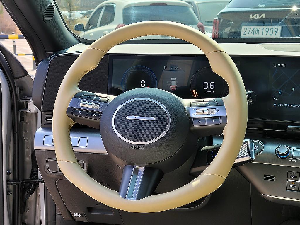 HYUNDAI Kona - Vista 8