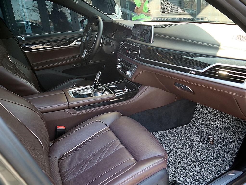 BMW 7 Series 2018 Gris - Importación desde Corea - HF Imports Iquique - Foto 13