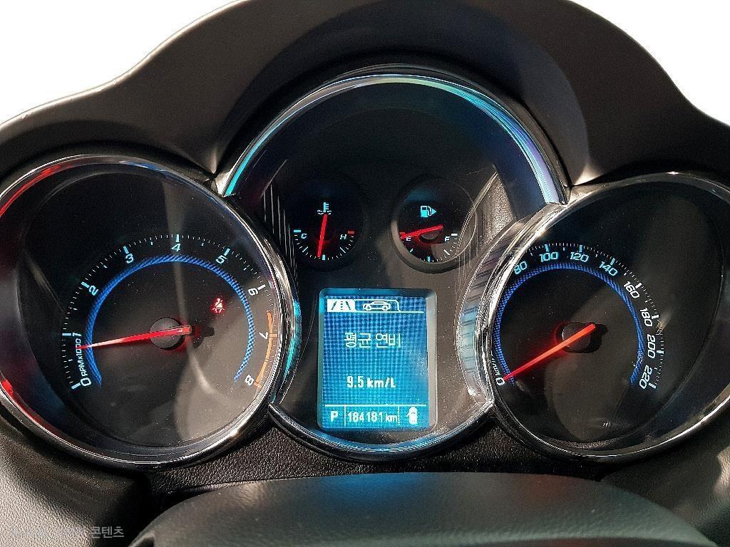 Chevrolet Cruise - Vista 7