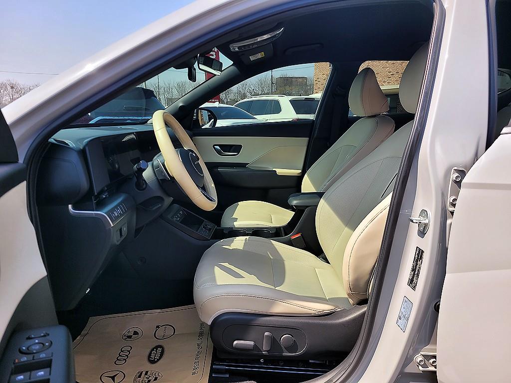 HYUNDAI Kona - Vista 6