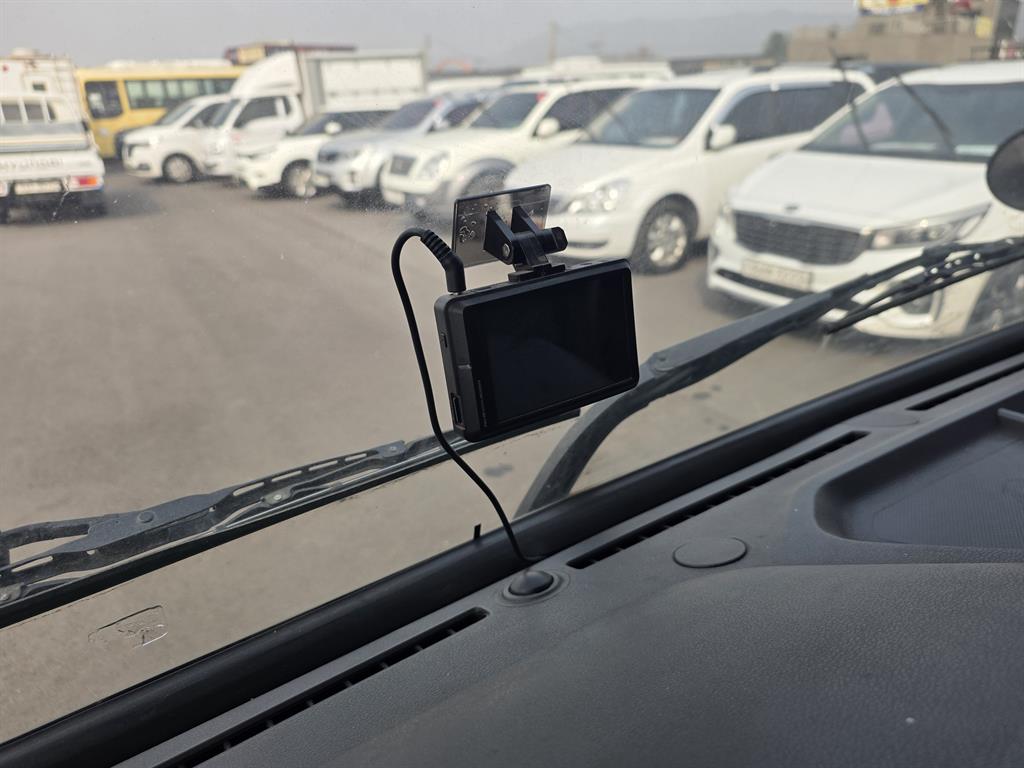 medium and large cargo truck 2015 Blanco - Importación desde Corea - HF Imports Iquique - Foto 14