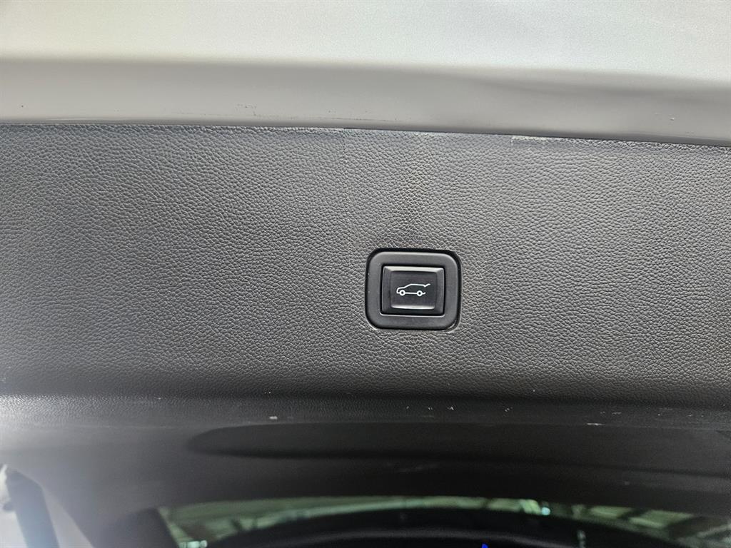 Chevrolet Travers 2023 Blanco - Importación desde Corea - HF Imports Iquique - Foto 18