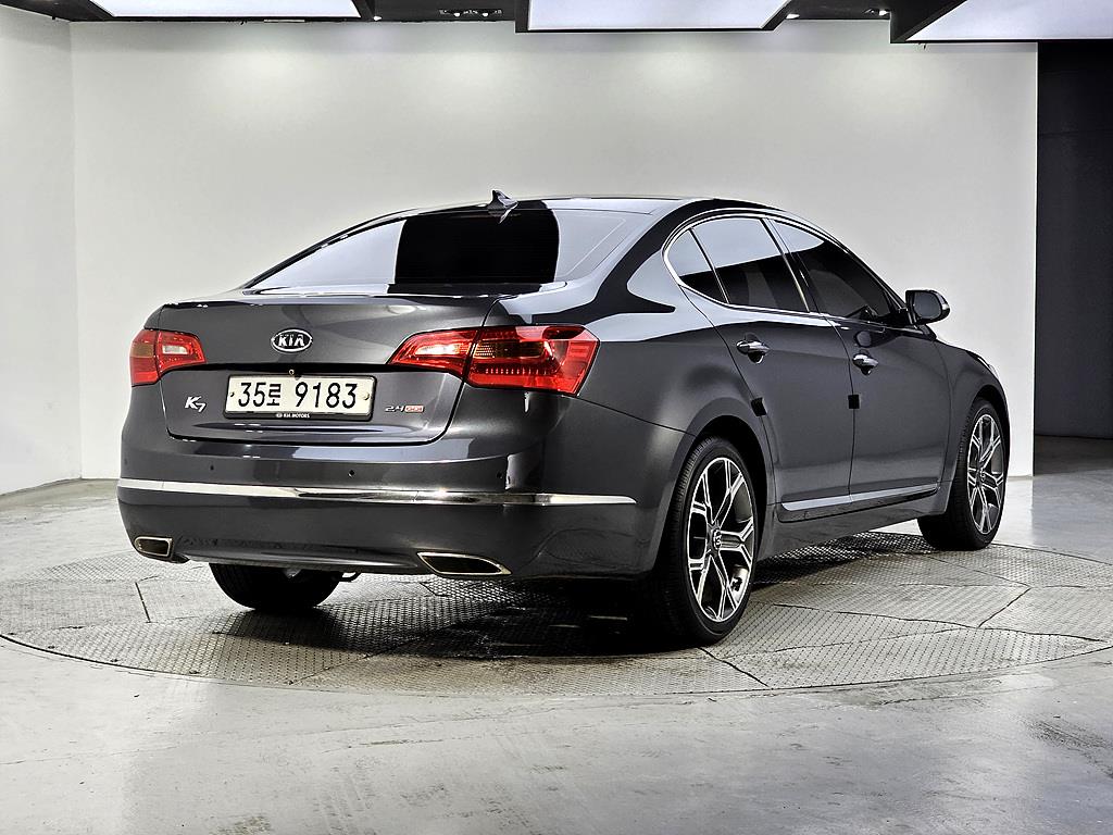 KIA K7 - Vista 4