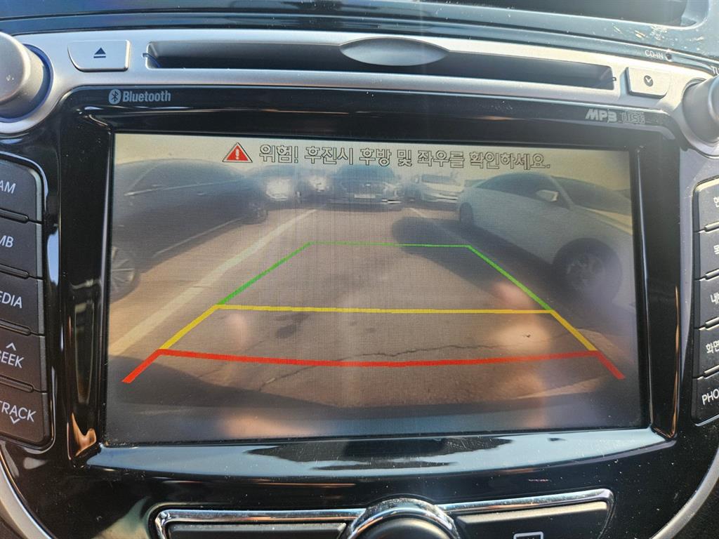 HYUNDAI Accent 2014 Plateado - Importación desde Corea - HF Imports Iquique - Foto 18