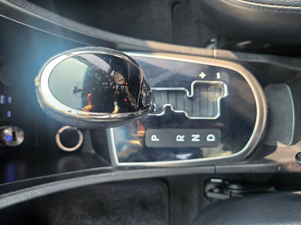 HYUNDAI Accent - Vista 7