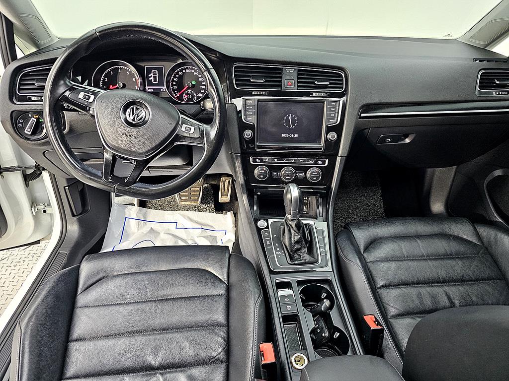 Volkswagen Golf - Vista 5