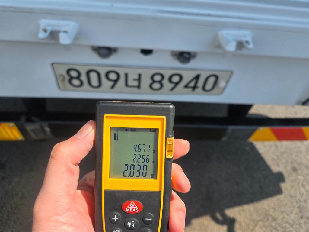 medium and large cargo truck - Vista 8