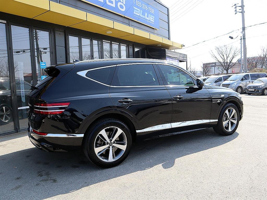 Genesis GV80 - Vista 5