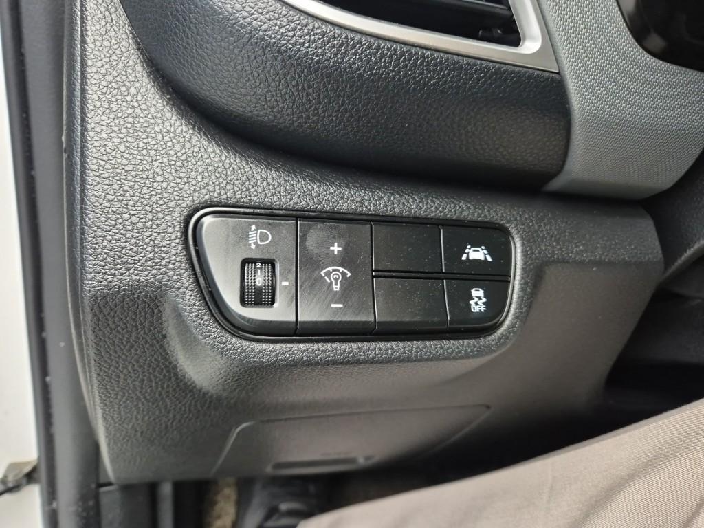 KIA Seltos 2023 Blanco - Importación desde Corea - HF Imports Iquique - Foto 16